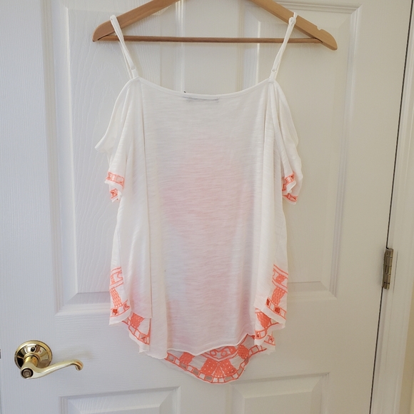 Cold Shoulder Top - Picture 4 of 4